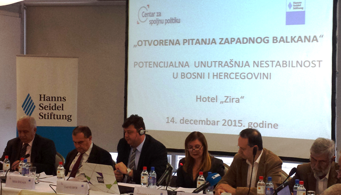 BOSNA - ZEMLJA APSURDA