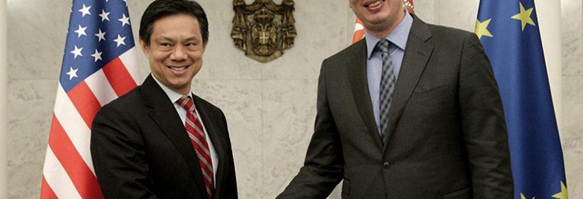 KADA KAUBOJI I INDIJANCI ZALUTAJU U DIPLOMATIJU