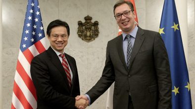 KADA KAUBOJI I INDIJANCI ZALUTAJU U DIPLOMATIJU